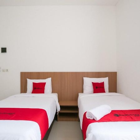เรดดอร์ซ ชาเรียะฮ์ เนียร์ ลาปางัน ปัญจศิลา ซิมปังลิมา Hostel เซอมารัง ภายนอก รูปภาพ